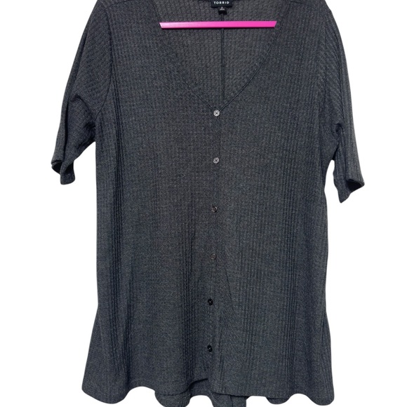 Torrid Favorite Tunic Waffle V-neck Faux Button-front Hilo Tee Thermal Waffle - Picture 3 of 6